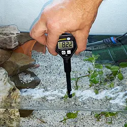 pce-instruments-ph-meter-pce-ph-15-5928143_1352803.webp