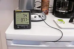 pce-instruments-thermo-hygrometer-pce-ht-114-5929634_1366886.webp