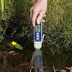 pce-instruments-water-analysis-meter-pce-ph-22-62615_1280818.webp